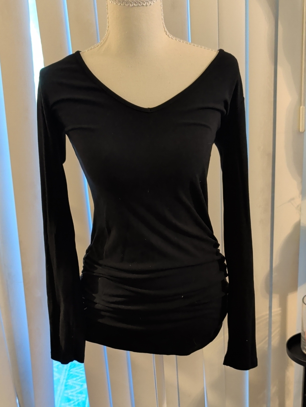 Black Long-Sleeve V-Neck Women's Tunic/Mini Dress, L